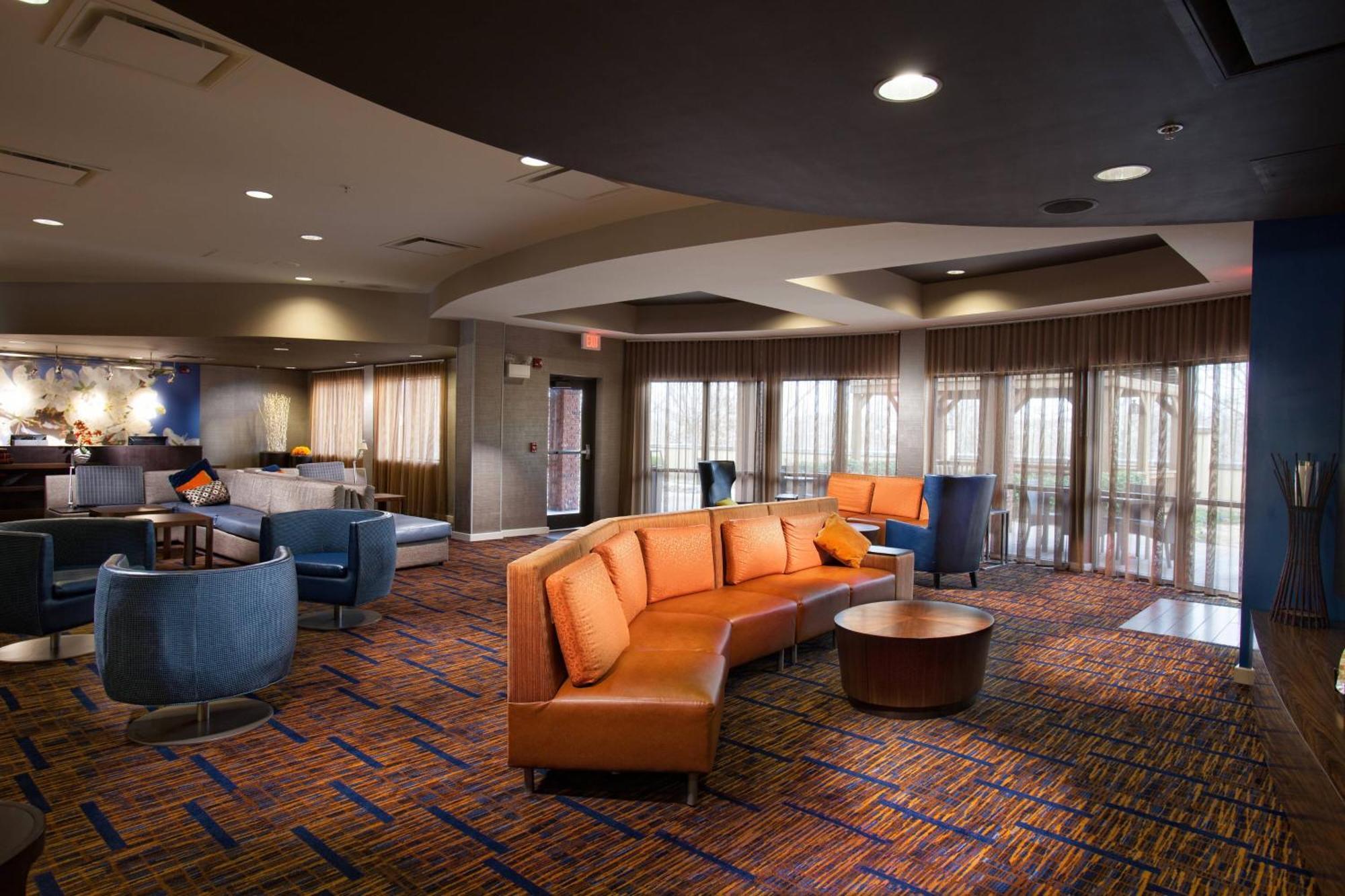 Courtyard By Marriott Fayetteville Exteriör bild
